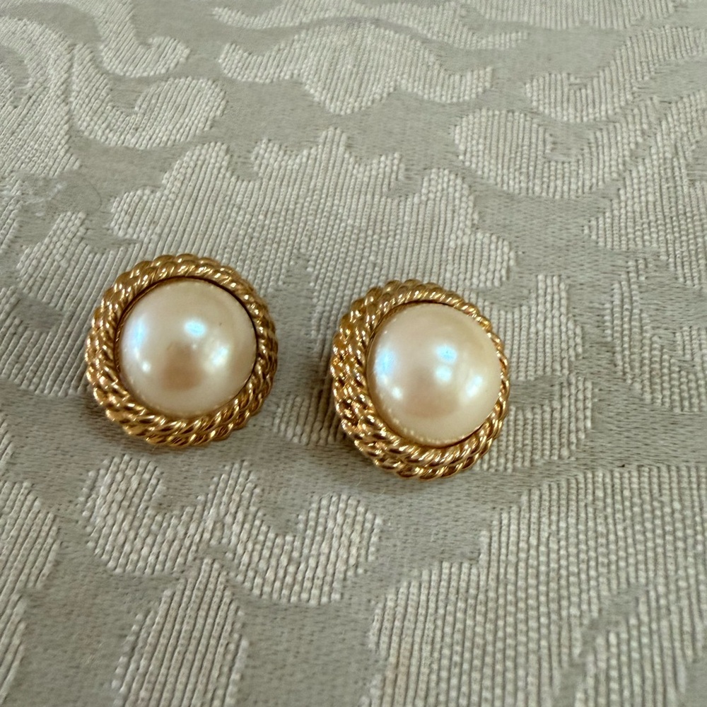 Vintage Sarah Coventry Gold-Tone Rope Pearl Button Earrings